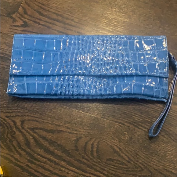 Saks 5th Avenue turquoise blue clutch - Picture 1 of 6